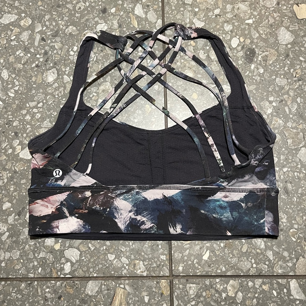 Lululemon Free To Be Wild Sports Bra Size 10